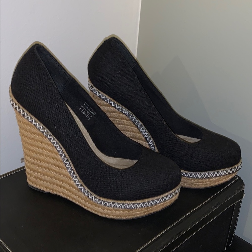 Cute espadrilles size 8